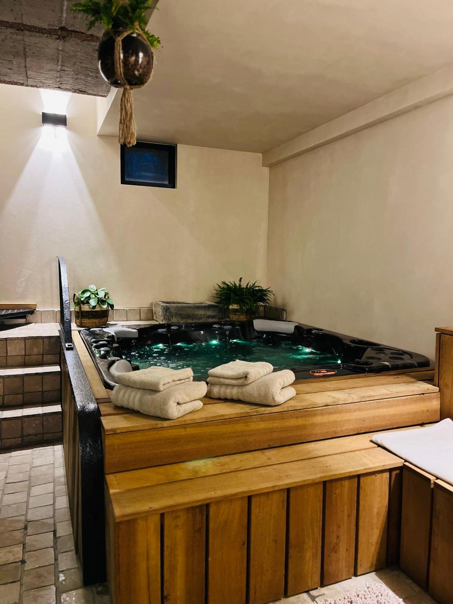 Suite & Spa A La Ferme 1802 Sainghin-en-Melantois Экстерьер фото
